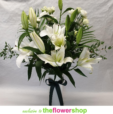 Lily Lover Vase in White
