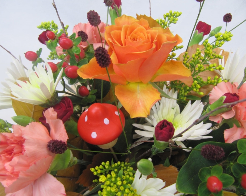 Autumnal Perfect Posy