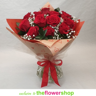 Classic 12 Red Rose Hand tied