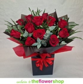 Elegant 12 Red Rose Hand Tied